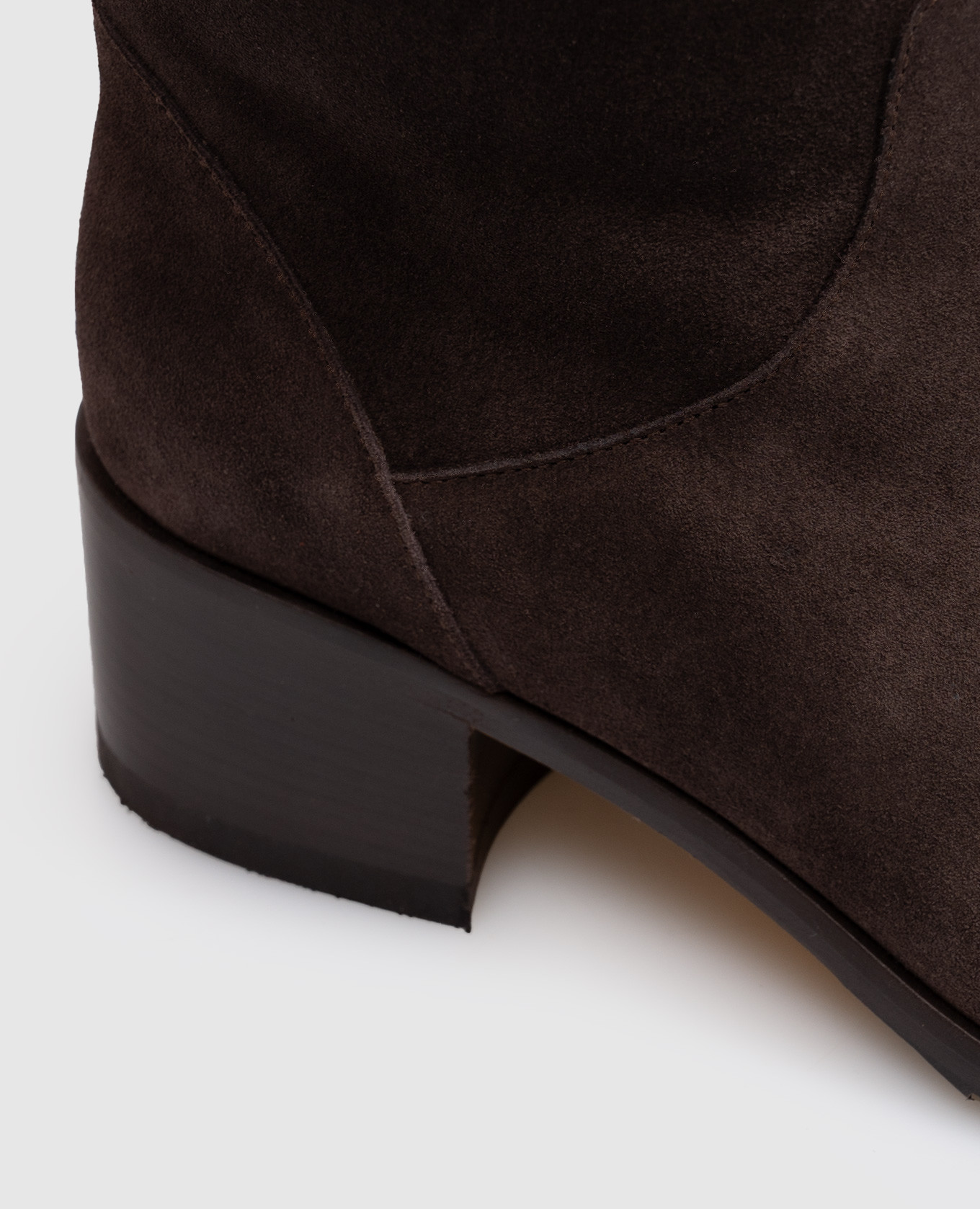 Brown suede boots Doucal's 5