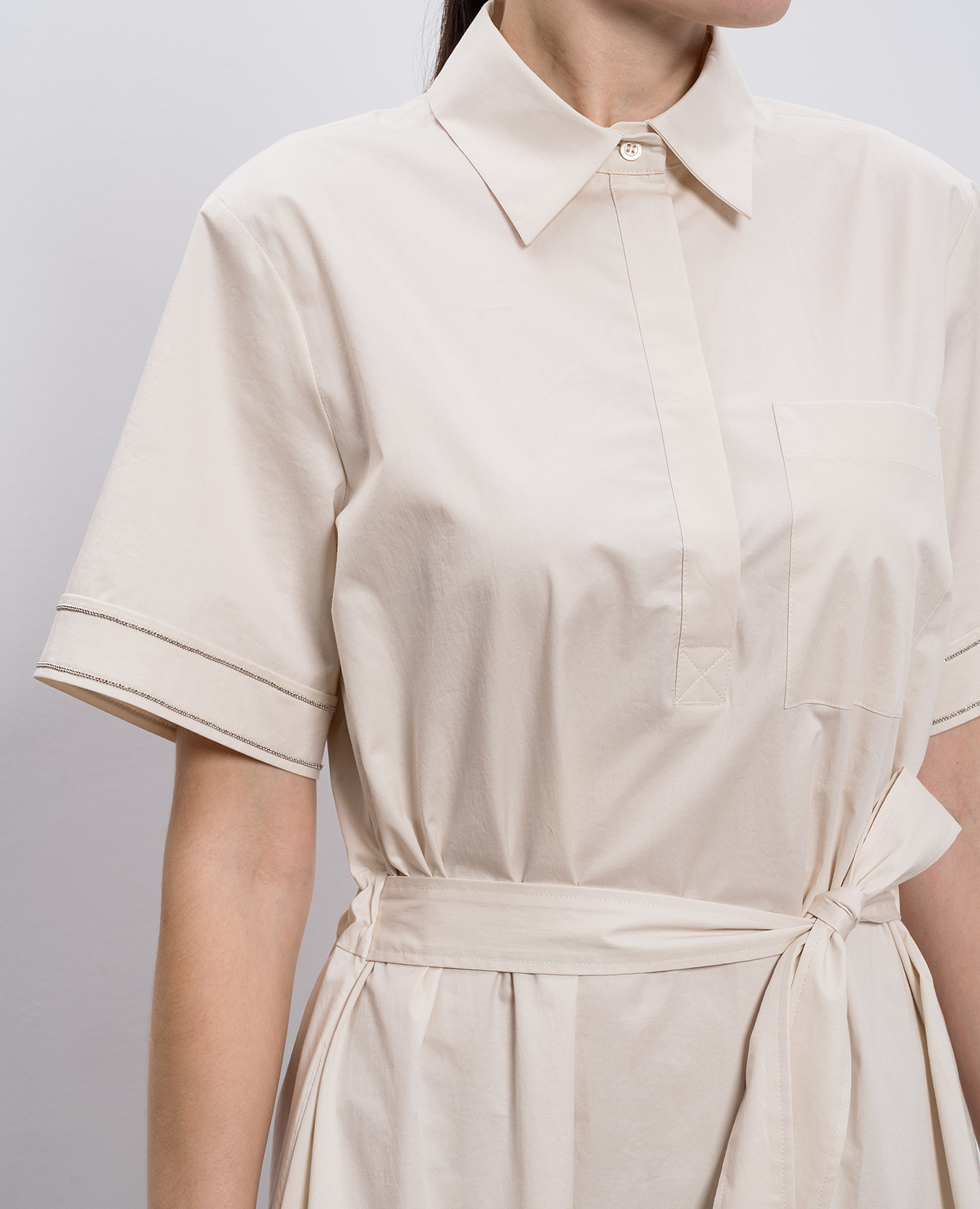 White shirt dress with monil chain Peserico 4