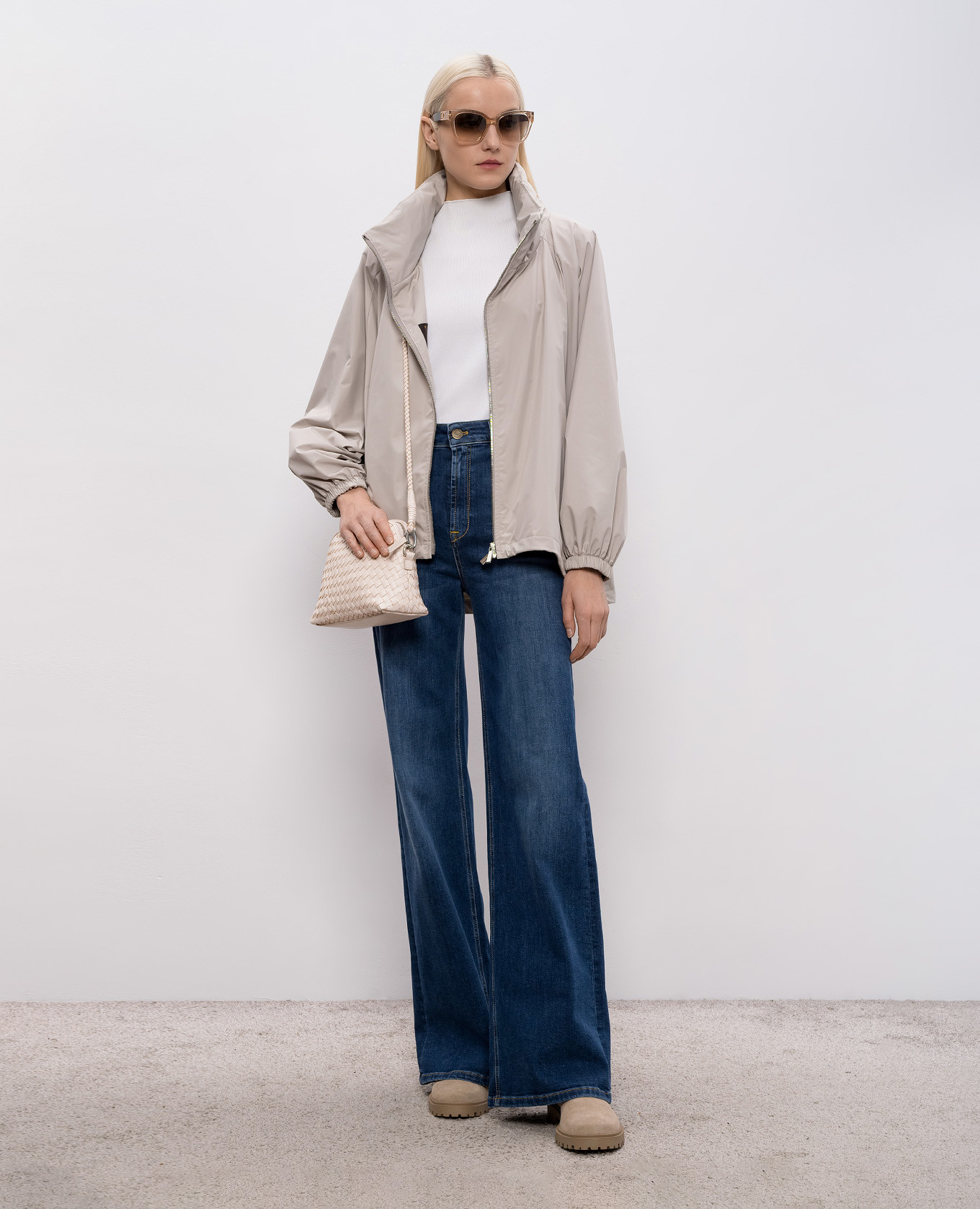 

Beige windbreaker LEHUA MooRER