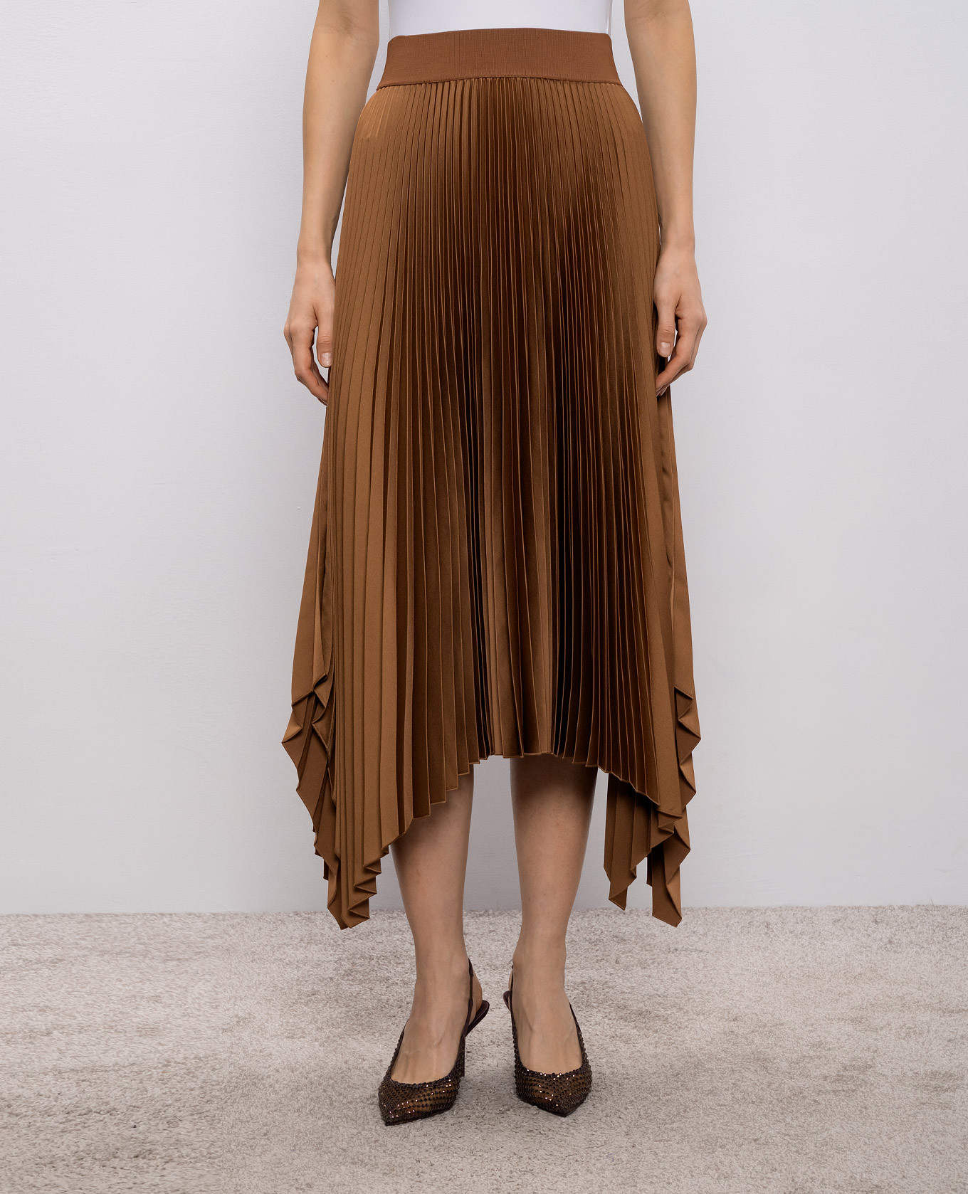 

Brown pleated skirt Ade JOSEPH