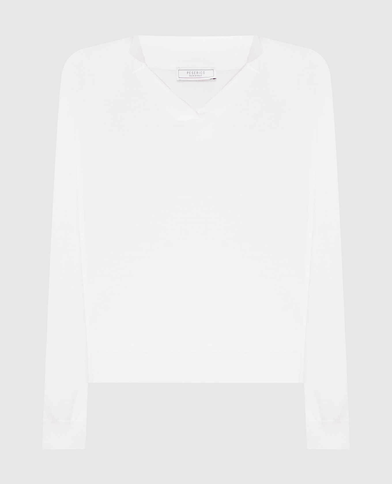 White wool pullover with monil chain