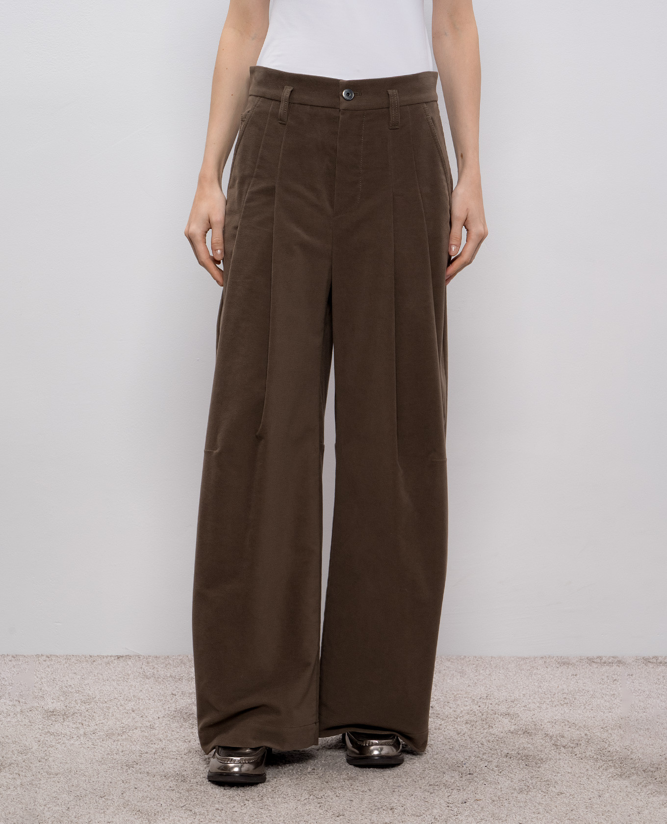 Brown pants with a monil chain Brunello Cucinelli 3