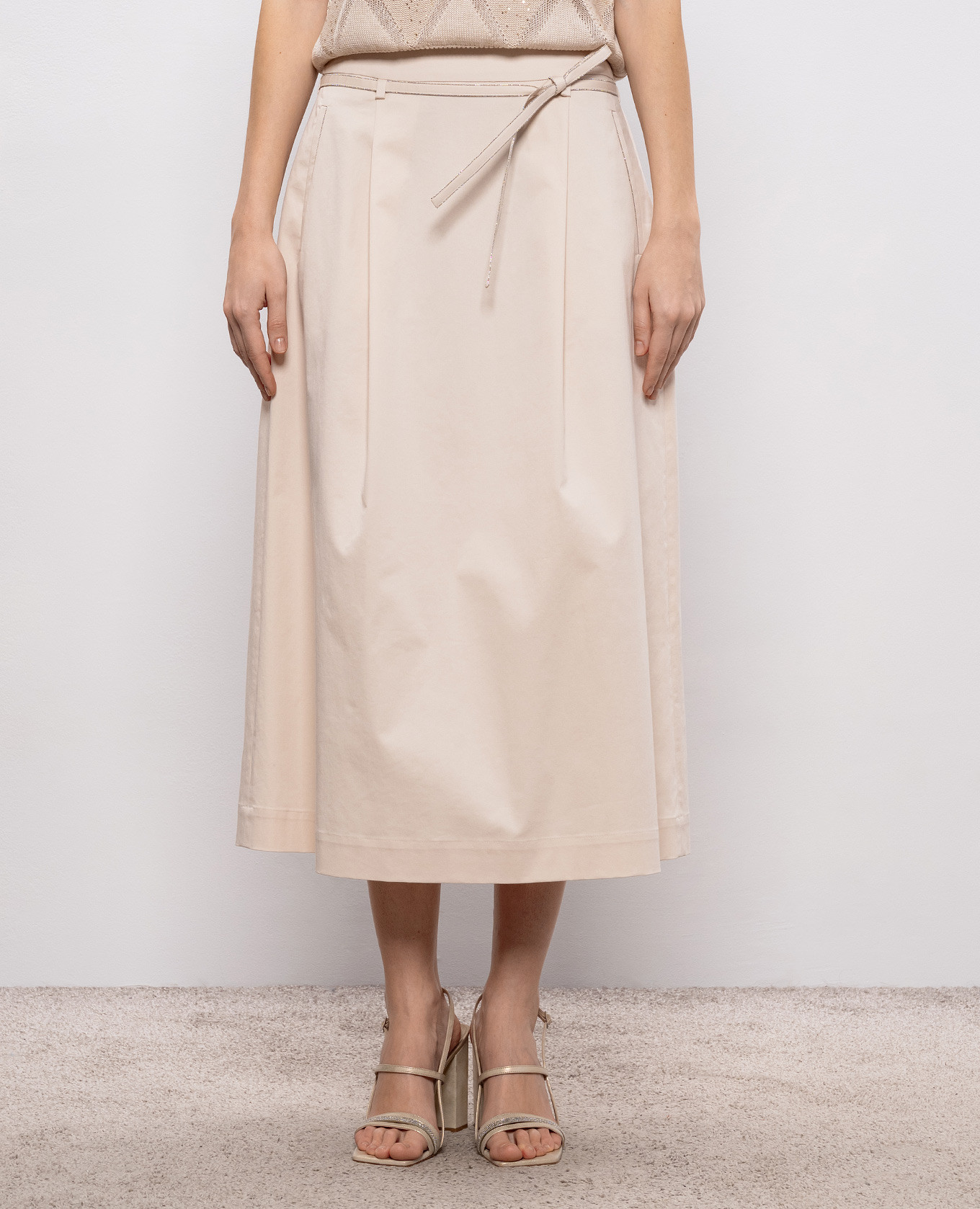 

Beige midi skirt with belt Peserico
