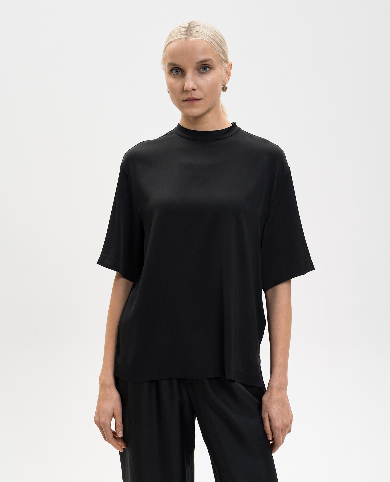 

Black top with silk LISA YANG