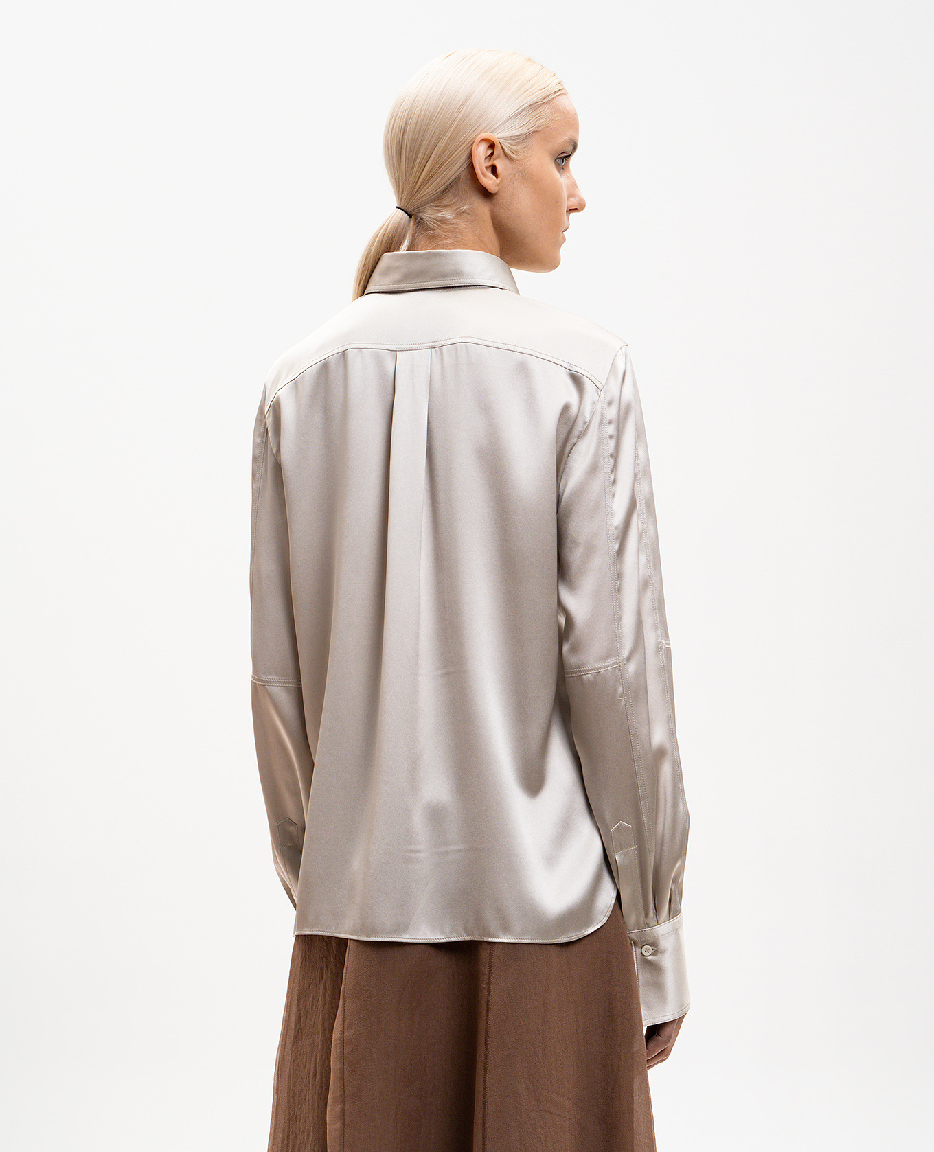 Gray silk blouse with monil chain Brunello Cucinelli 4
