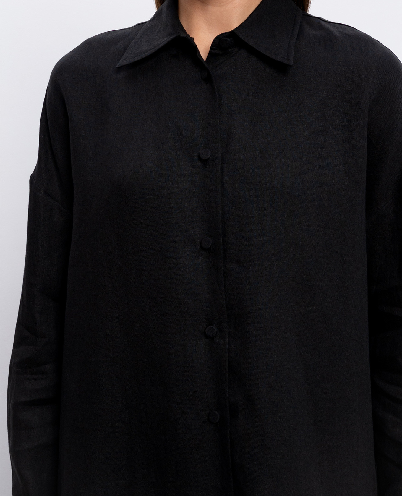 

Black linen shirt Agnona