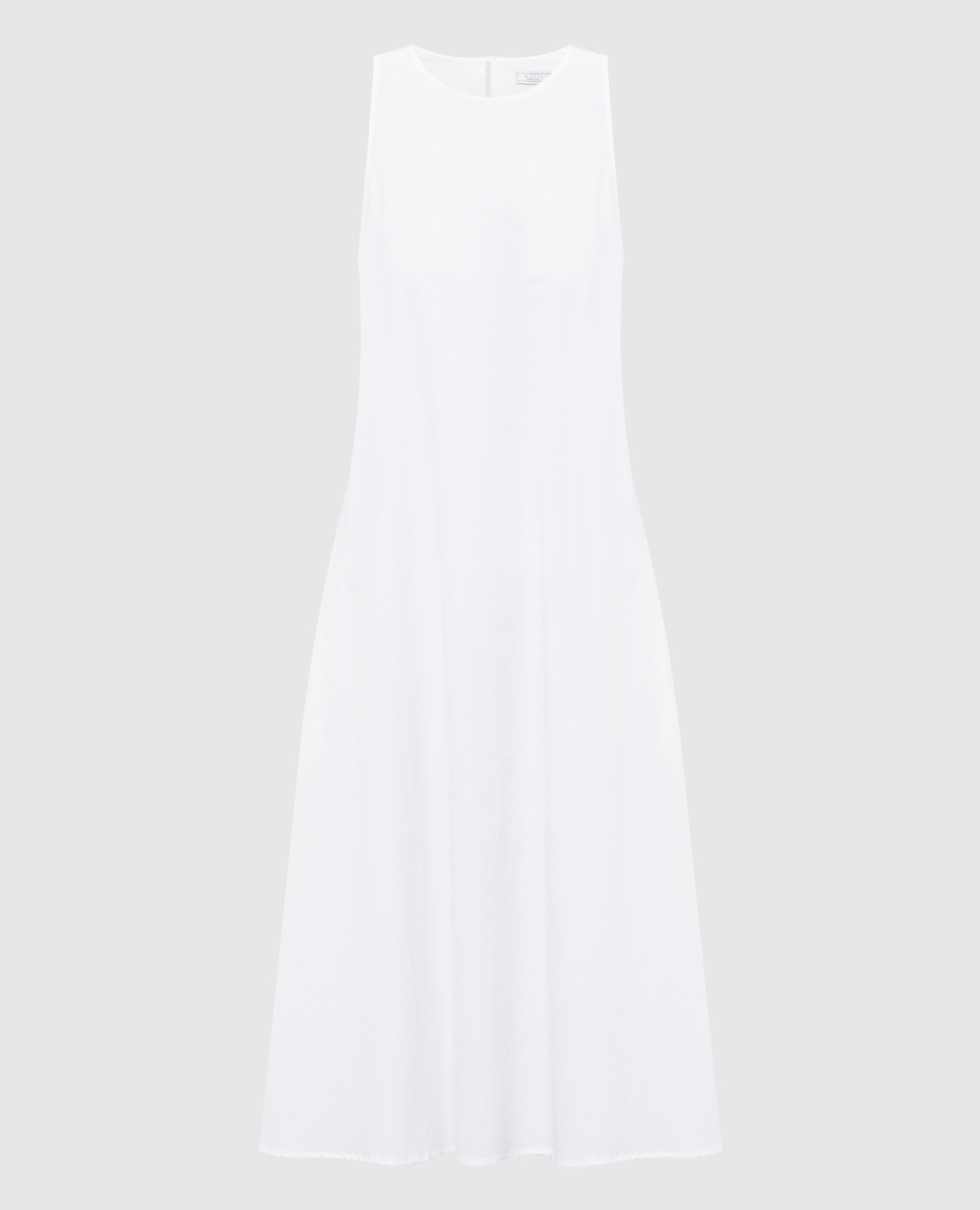 White dress with a monil chain