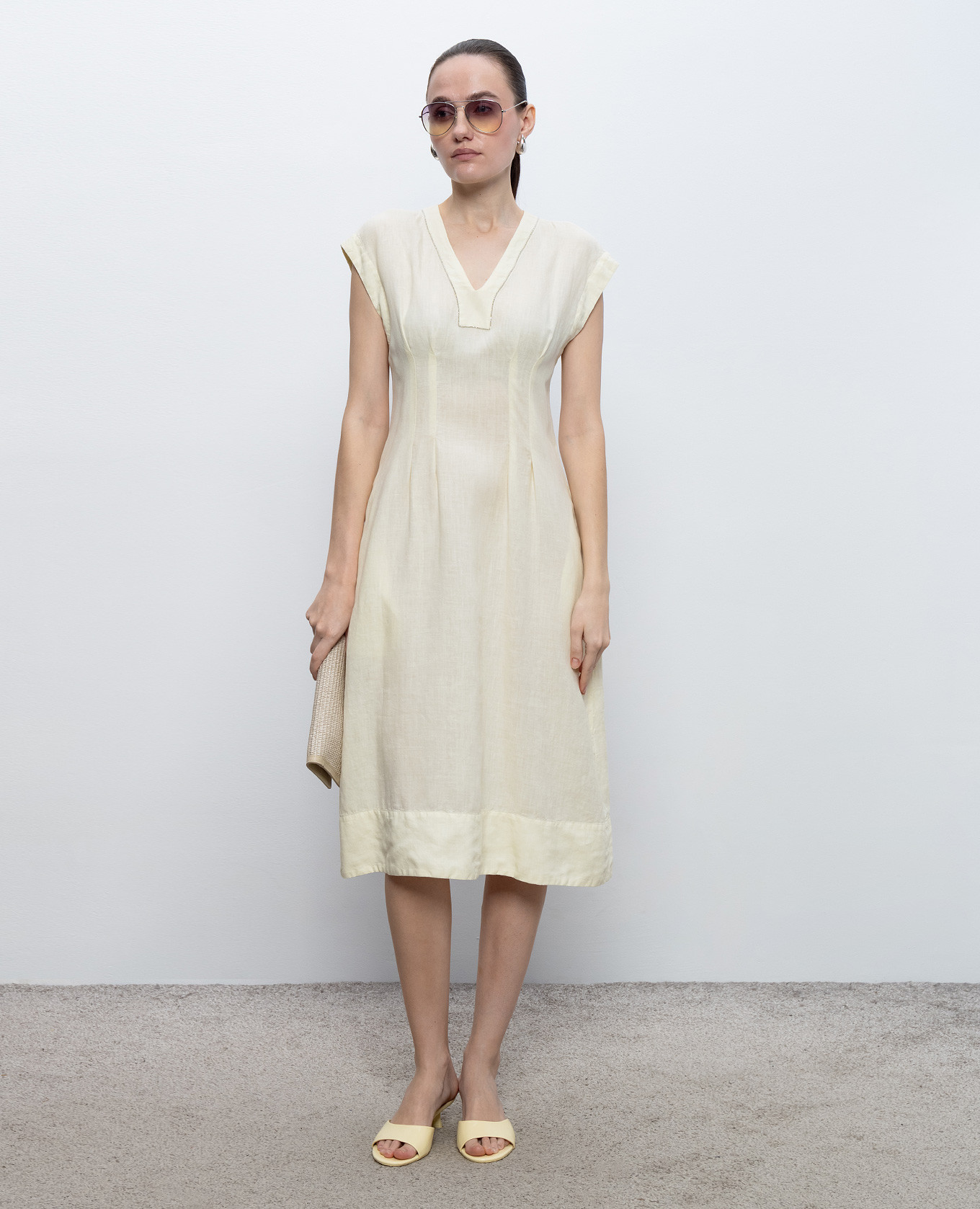 

Yellow linen dress Peserico