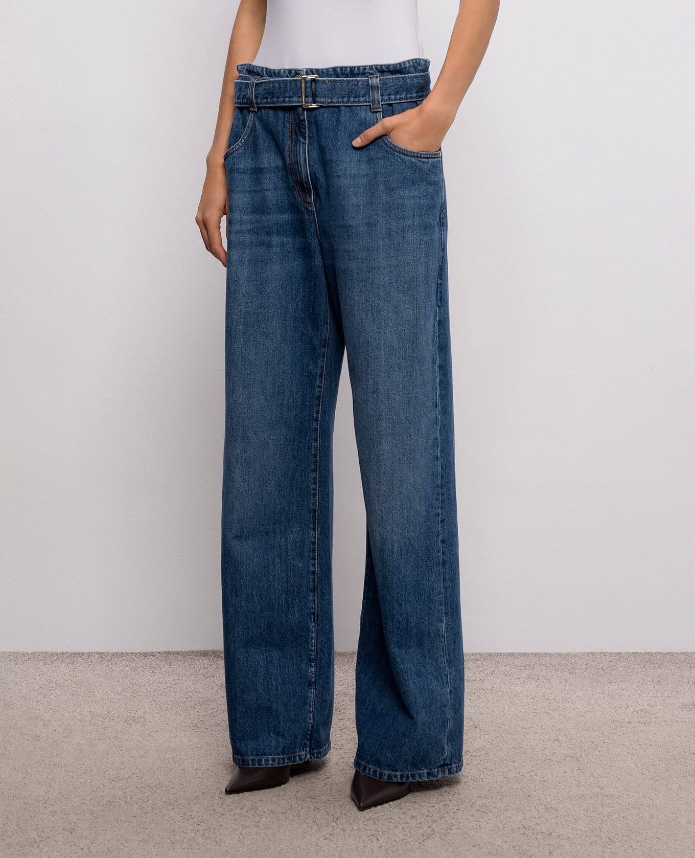Blue jeans with a belt Brunello Cucinelli 3