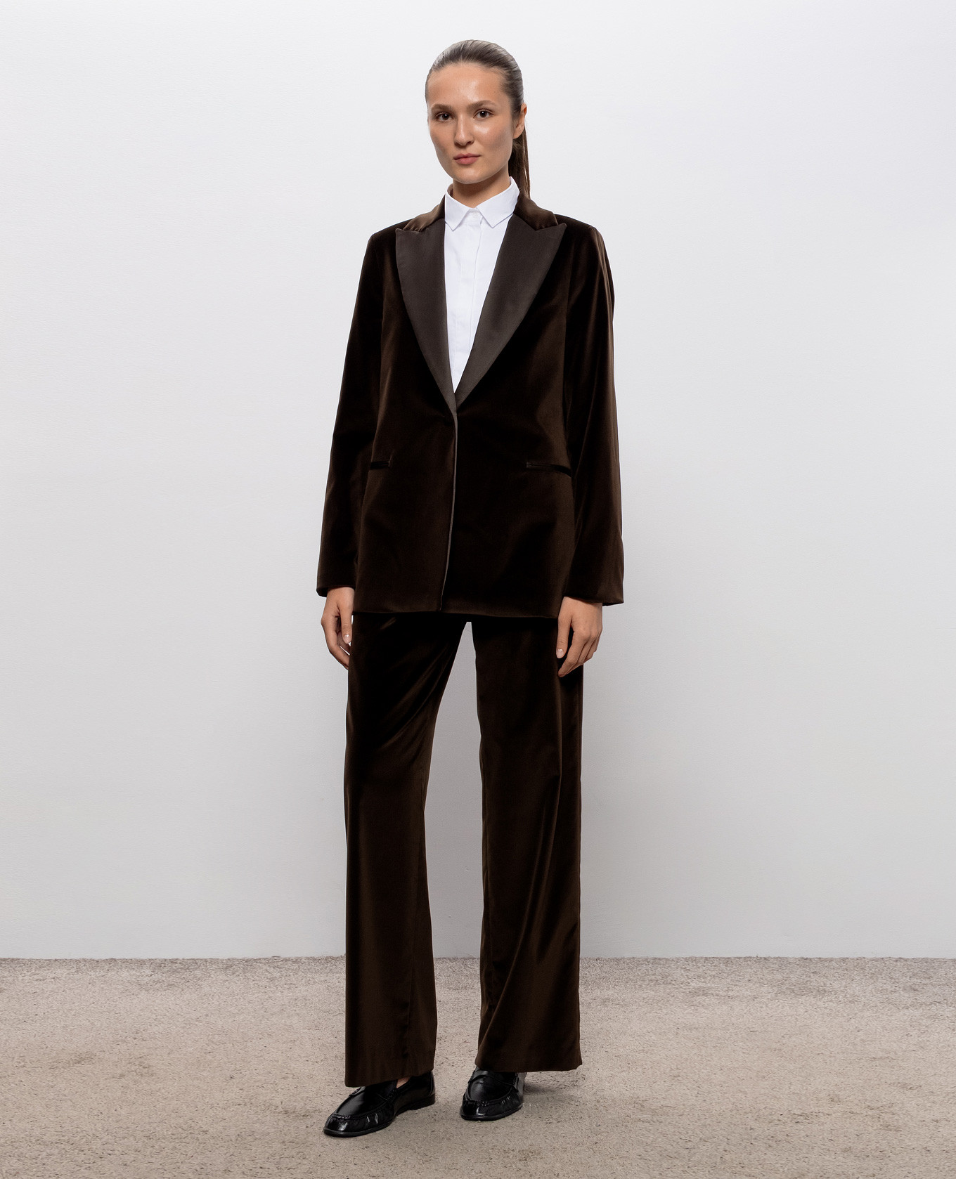 Dark brown velvet pants Peserico 2