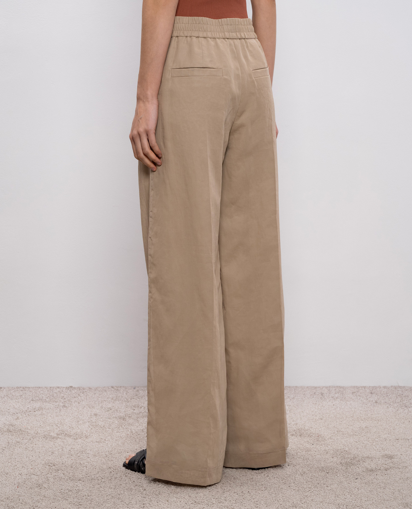 Beige pants Brunello Cucinelli 4