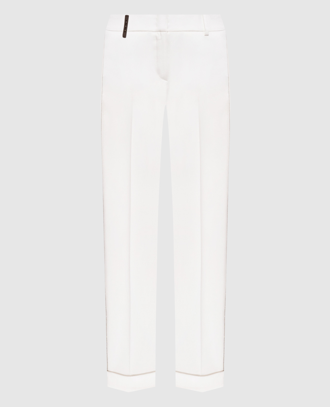 White pants with a monil chain