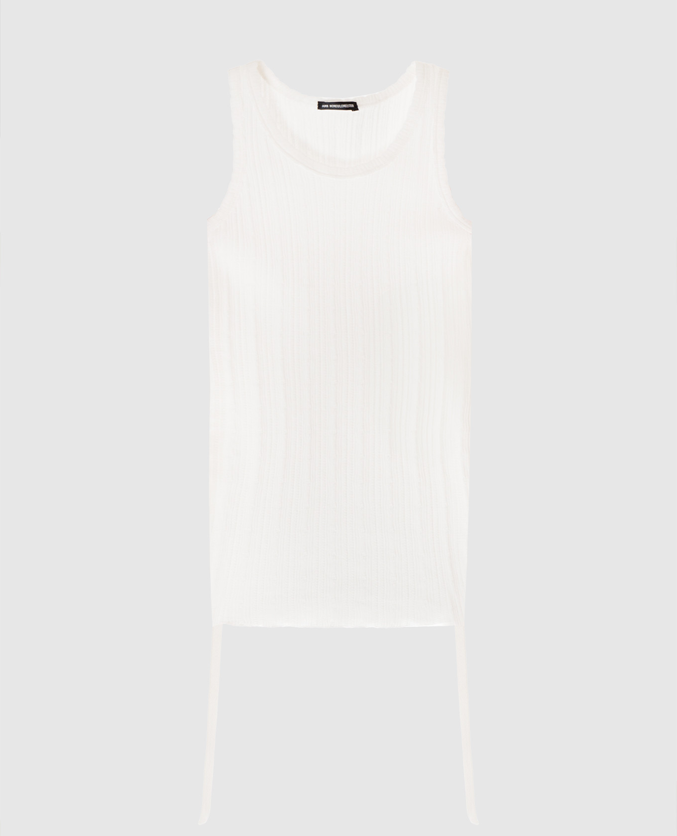 Mara white T-shirt