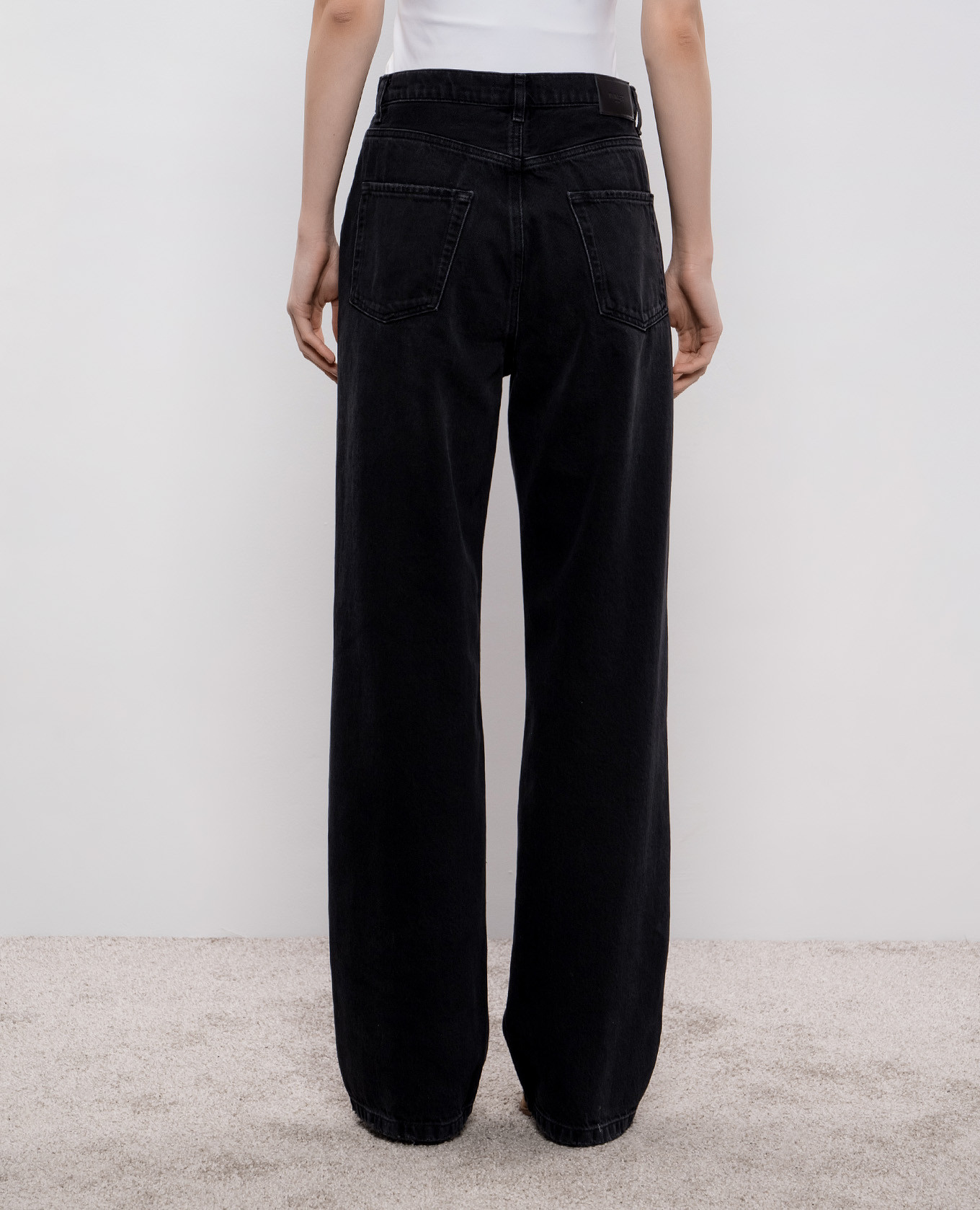 Black jeans with logo patch Twinset 4