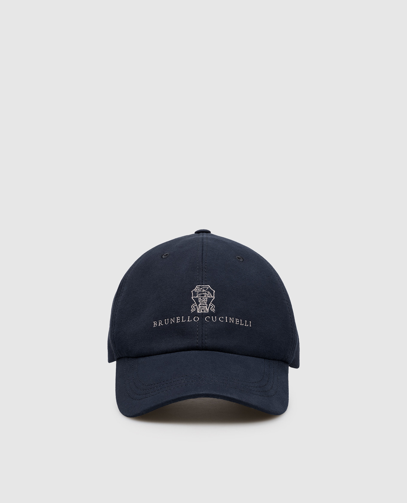 Blue cap with logo embroidery