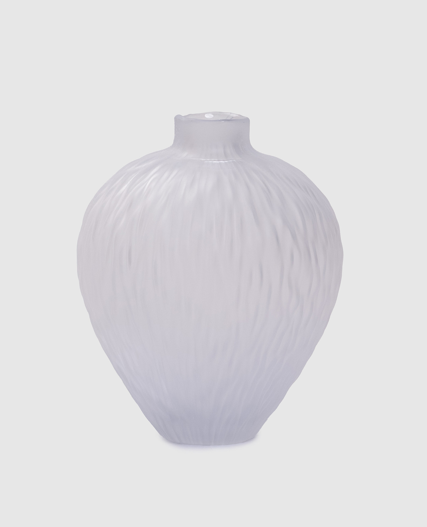 

White vase Palais Royal