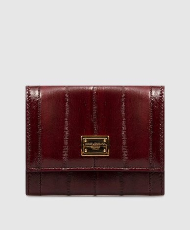 Burgundy leather wallet with logo plate