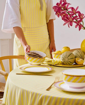 Pip Studio Yellow Stripes tablecloth with logo 51035068