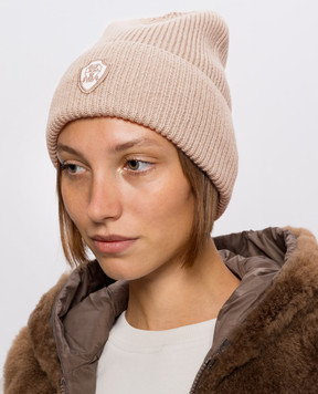 Brunello Cucinelli Beige cashmere hat with logo patch M12541379