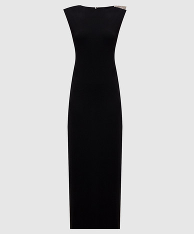 Black dress with monil chain