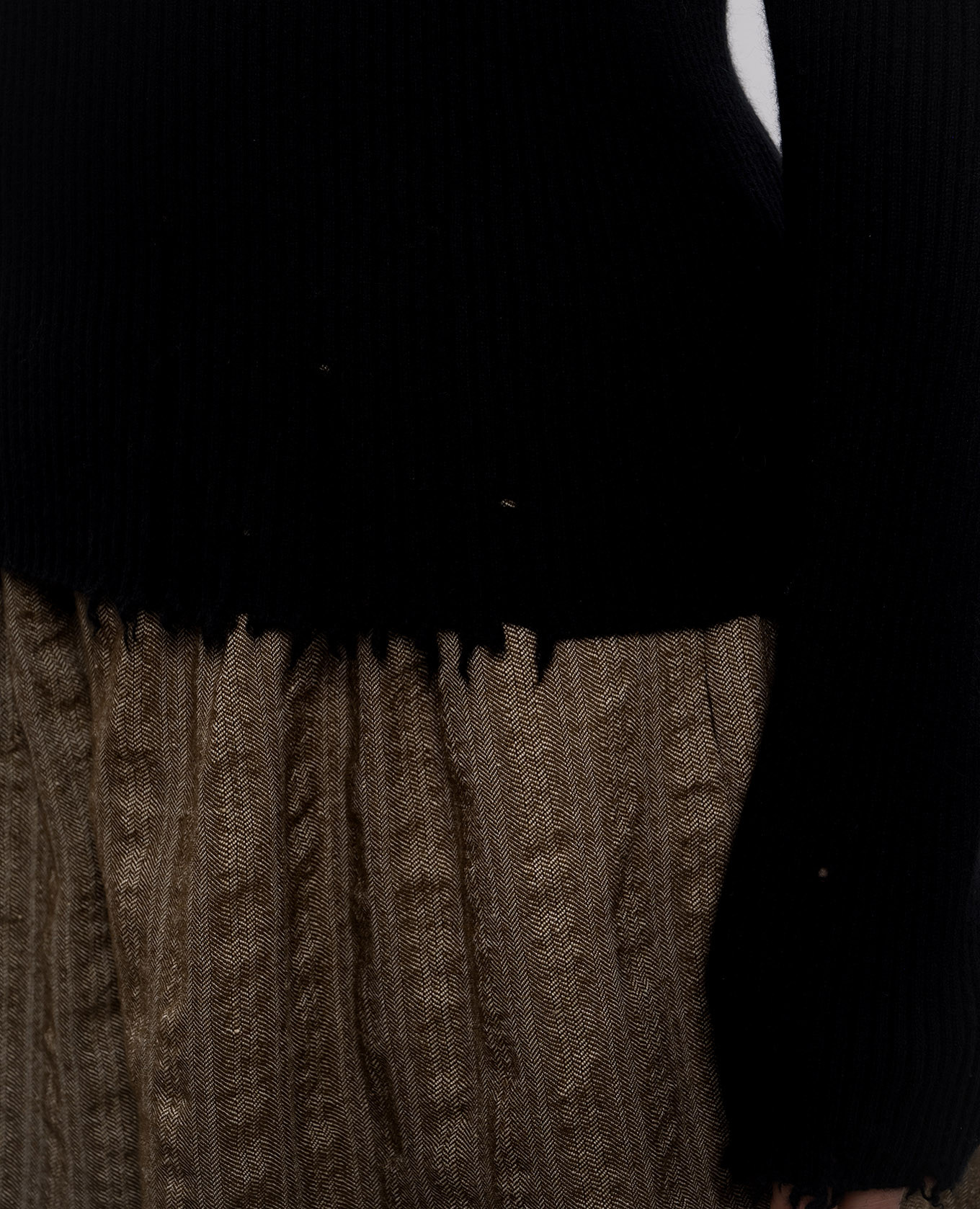 

Black ribbed cashmere jumper UMA WANG