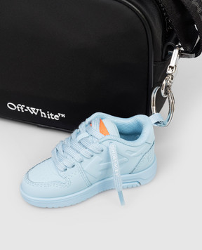Off-White Blue sneaker keychain Out Of Office OMZG097S26FAB001