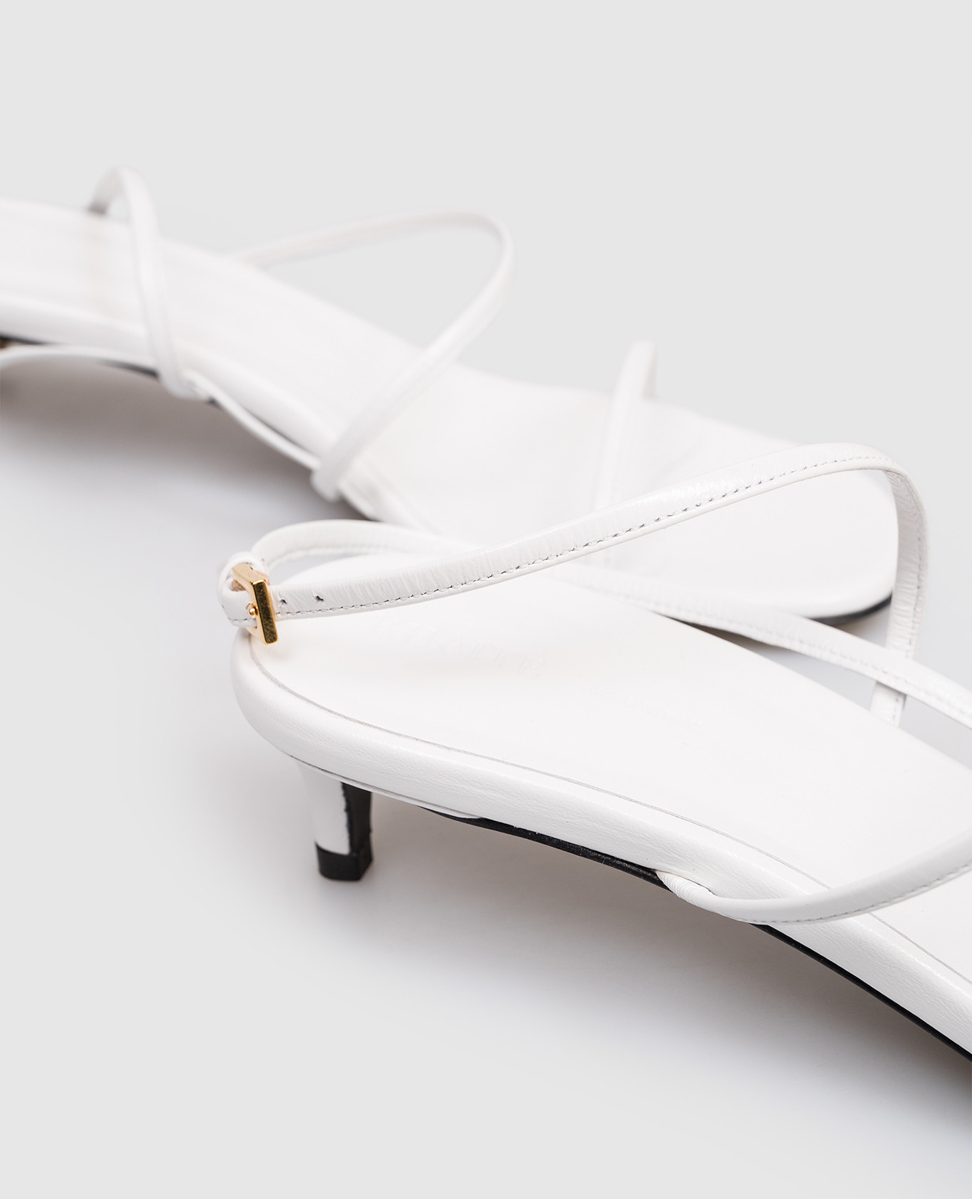 

White Leather Loop Kitten Khaite
