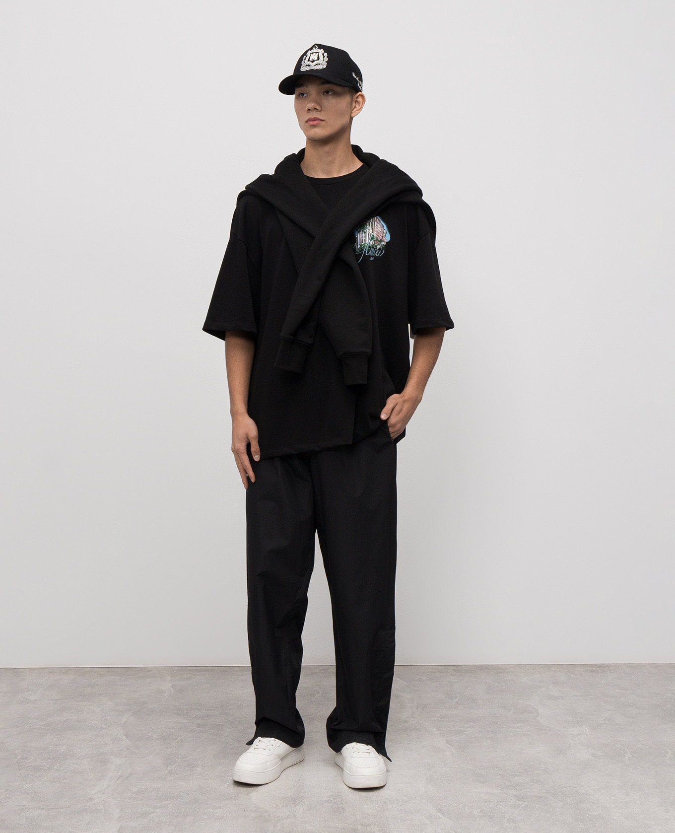 Black T-shirt HOTEL AMIRI 2
