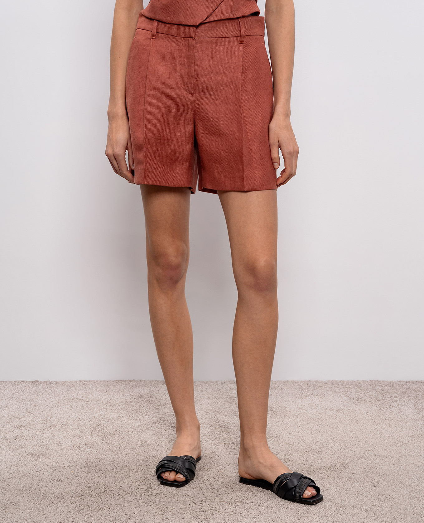 Pink linen shorts Brunello Cucinelli 3
