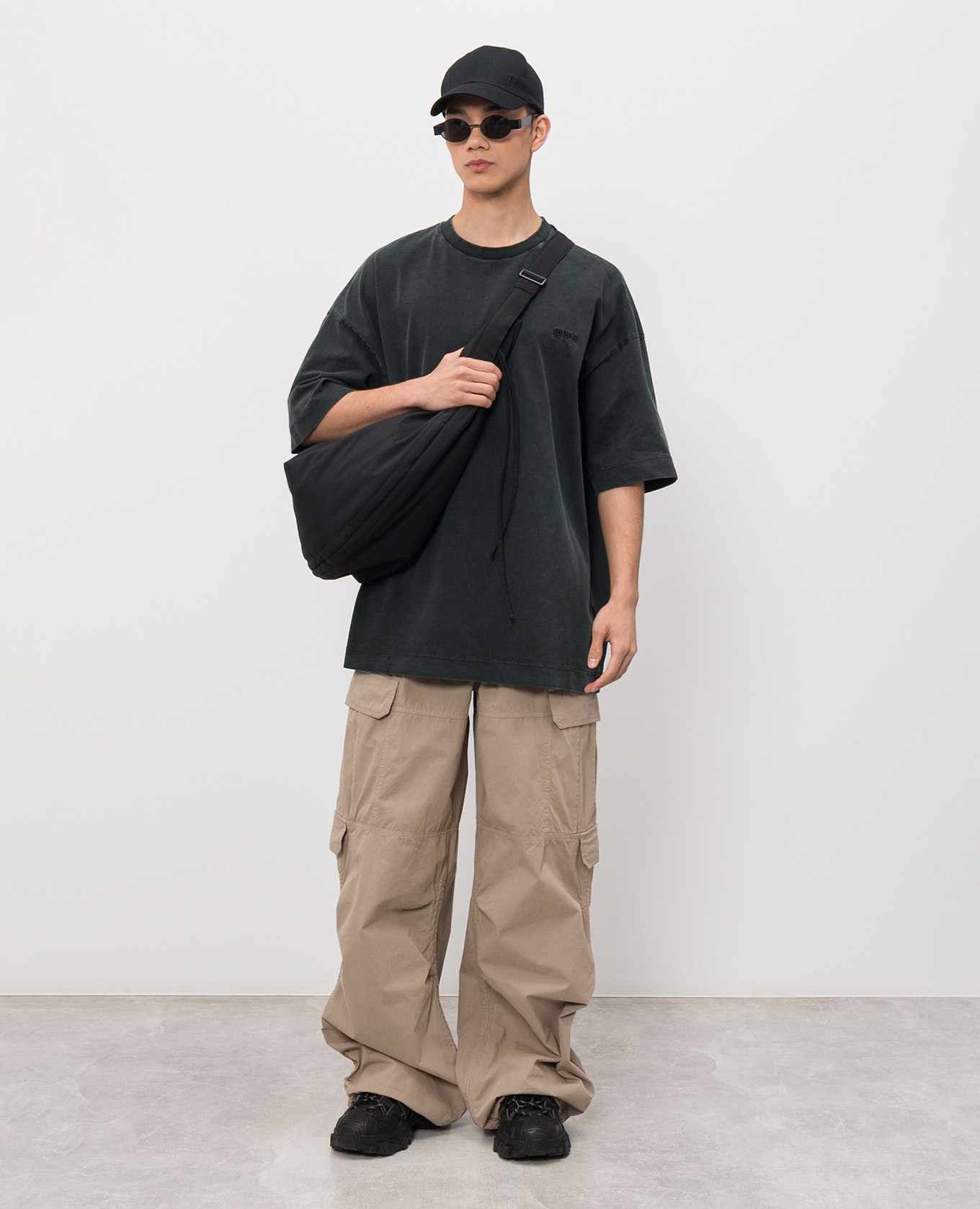 Black T-shirt with print Juun.j 2