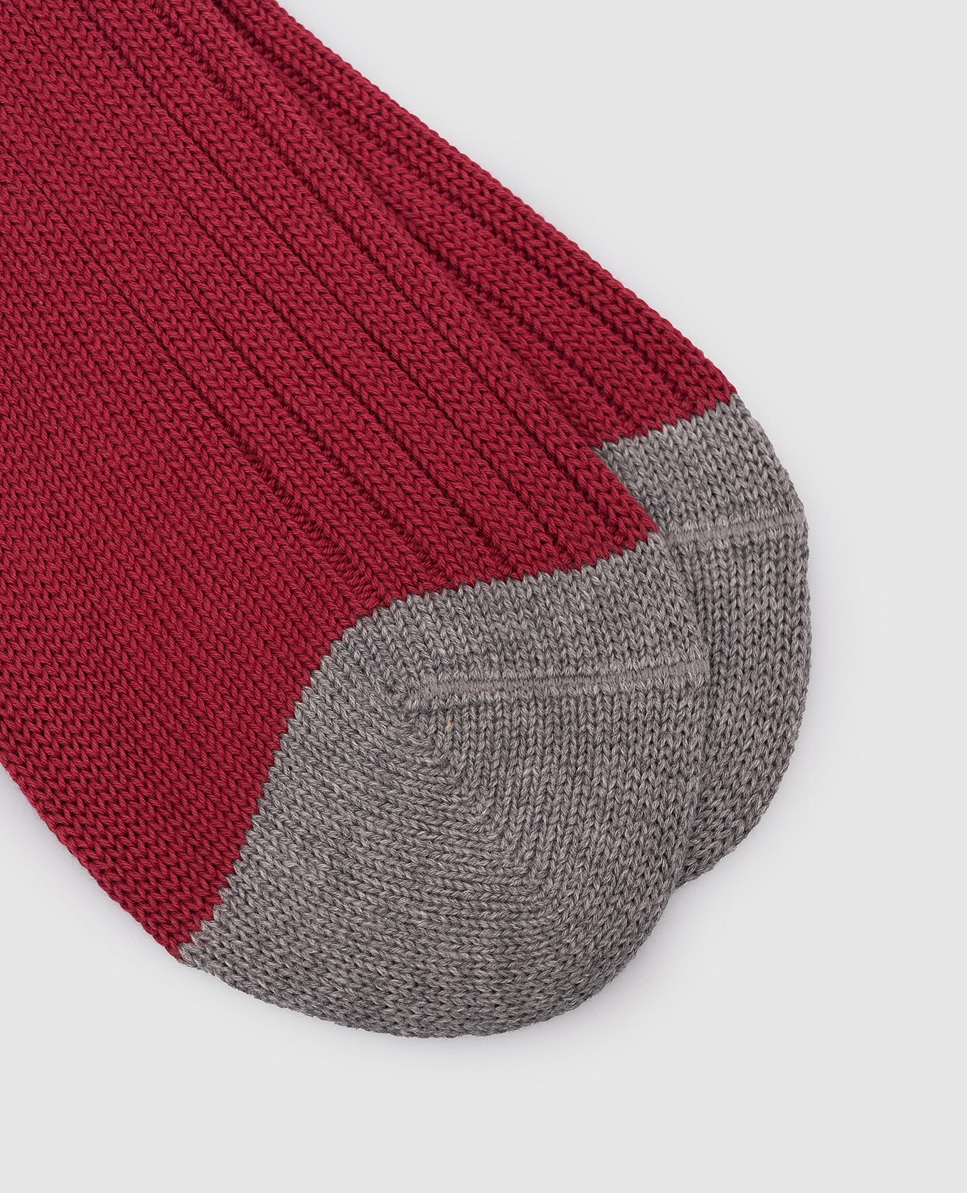 

Burgundy socks Brunello Cucinelli