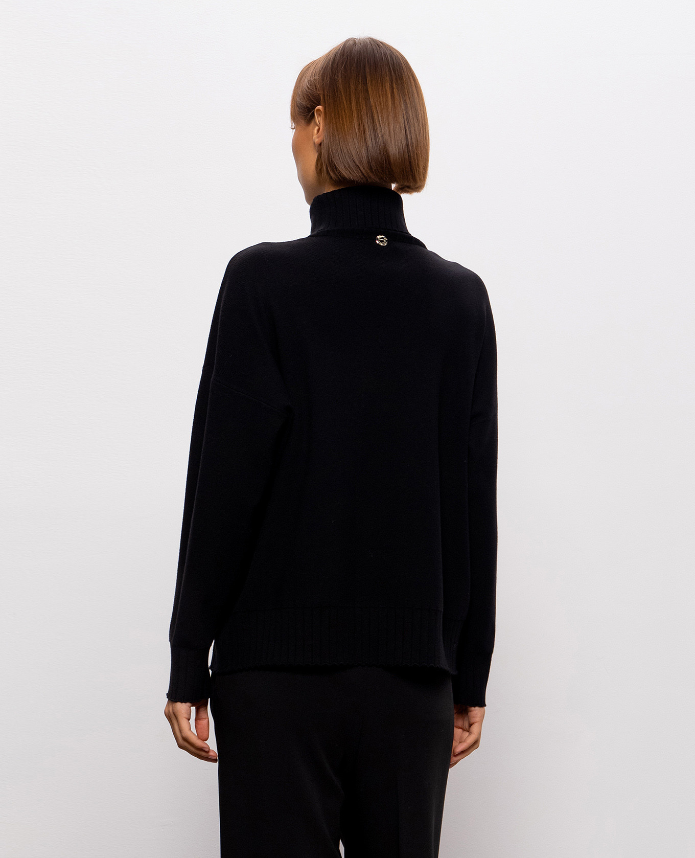 Black golf with sequins Twinset 4