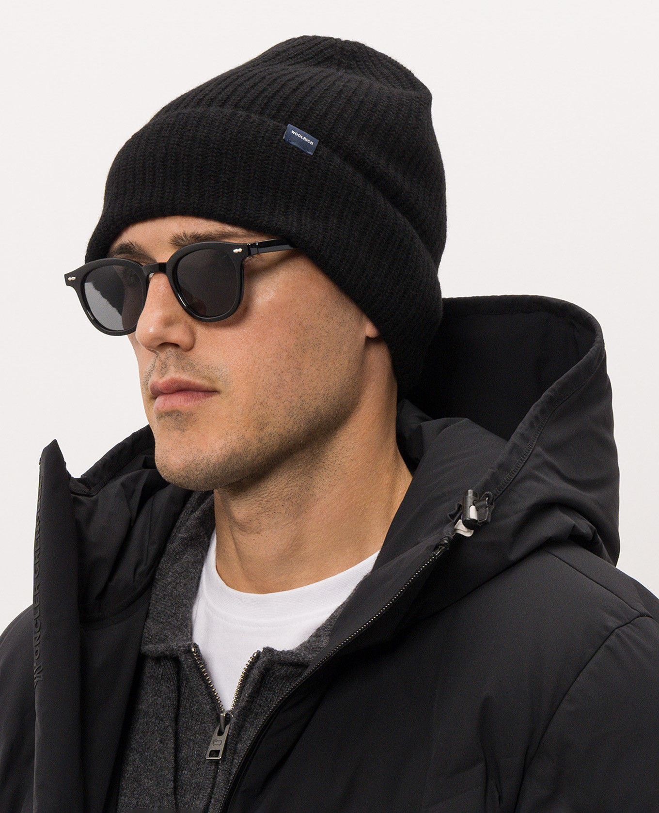 Black hat with wool Woolrich 2