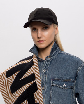 JW Anderson Black cap with embroidery AC0417FA0485w