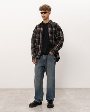 Vetements Black t-shirt with logo print MH27TR161Bm
