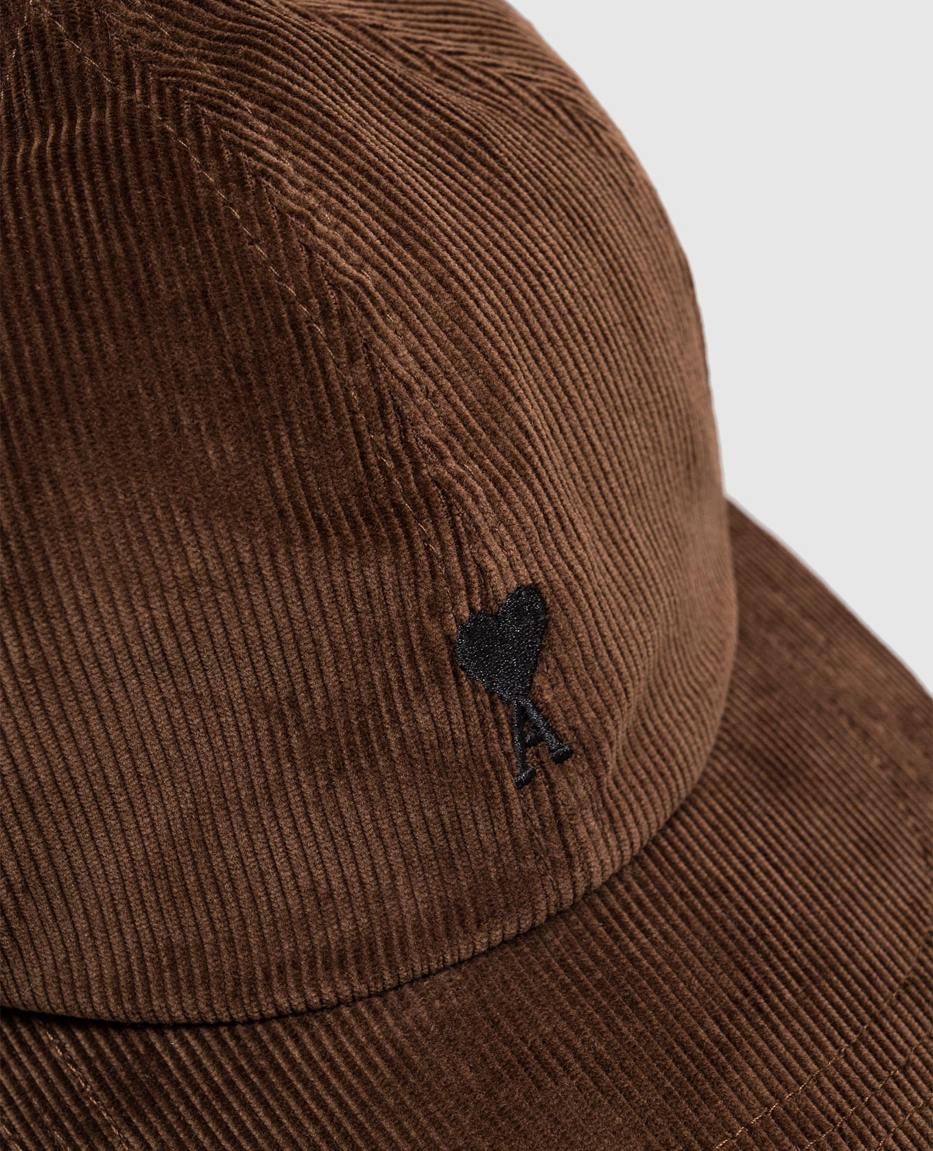 Brown velvet cap Ami Paris 4