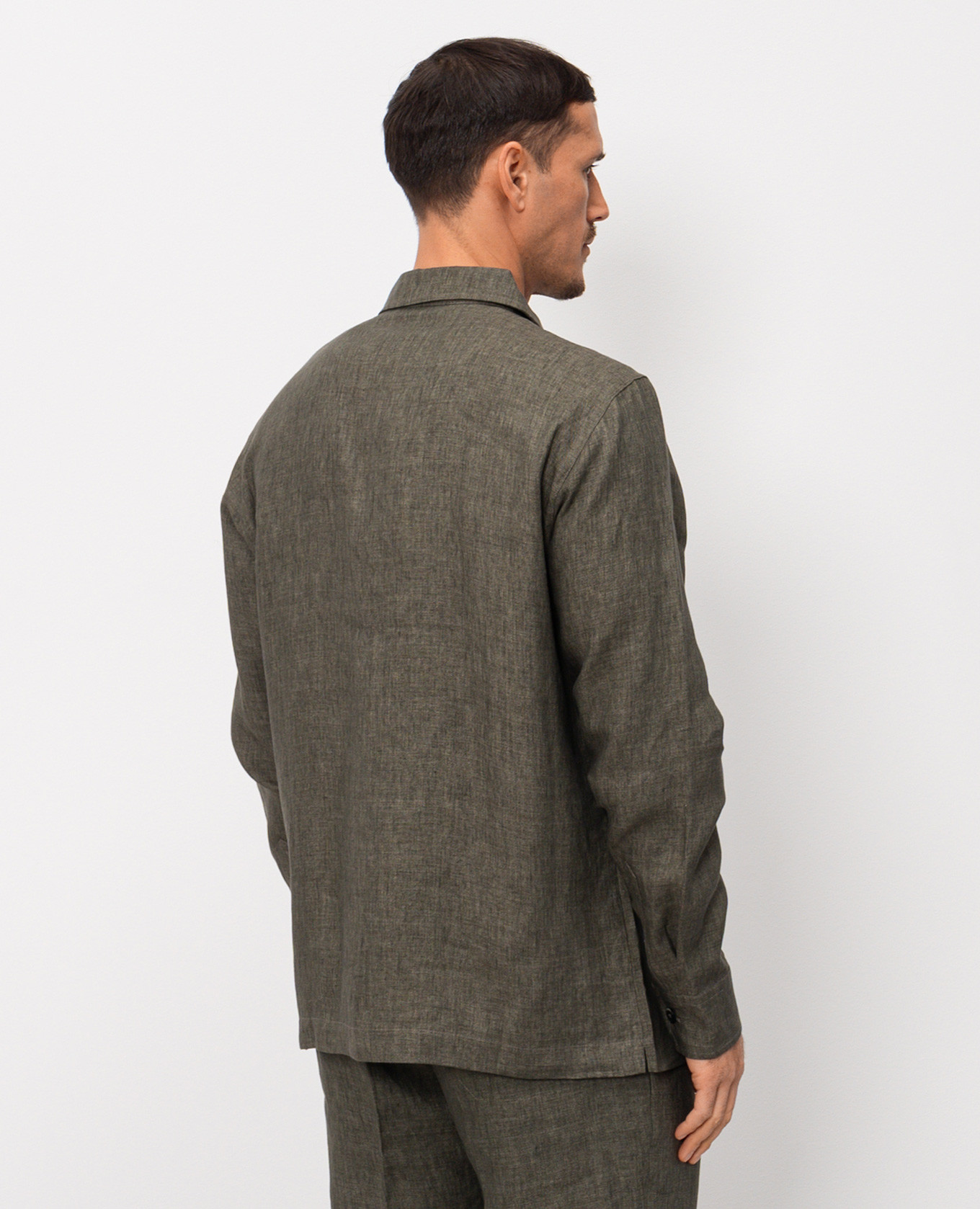 Green straight-cut linen shirt CAPOBIANCO 4