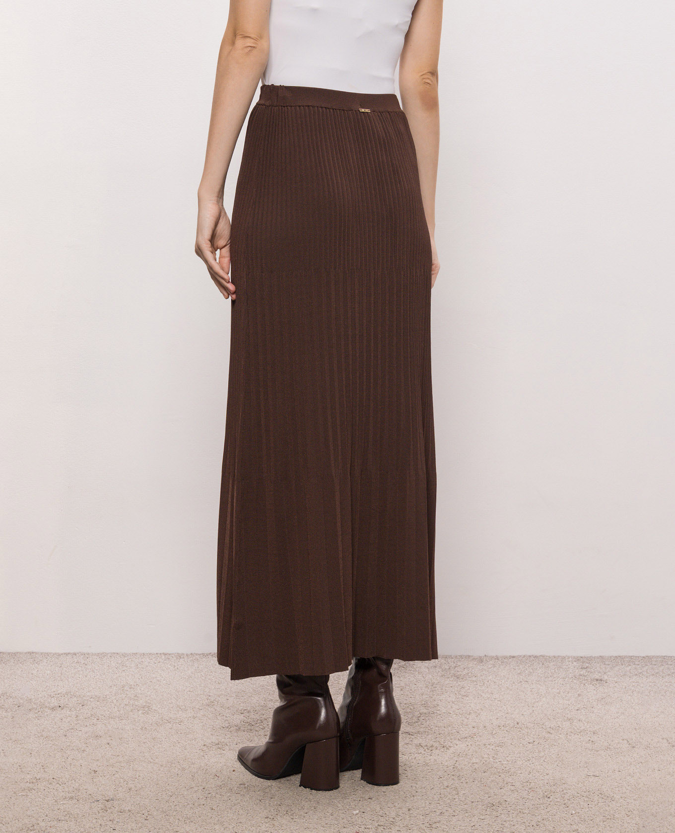 Brown pleated skirt Twinset 4