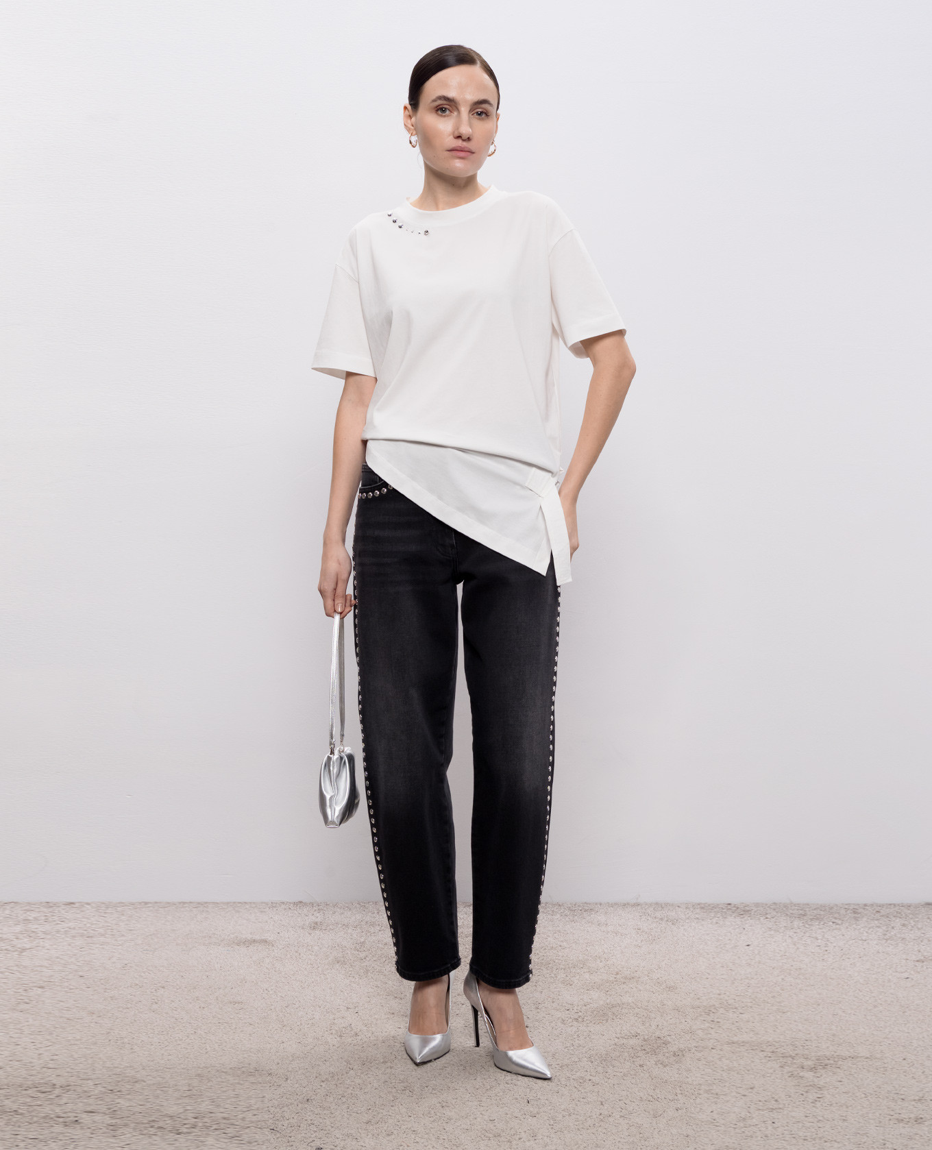 White T-shirt with applique Twinset 2