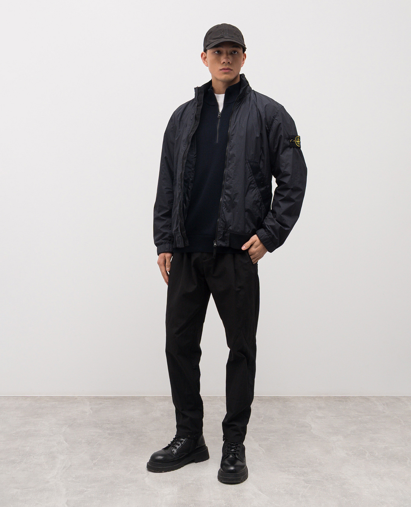 

Blue jumper with logo Stone Island