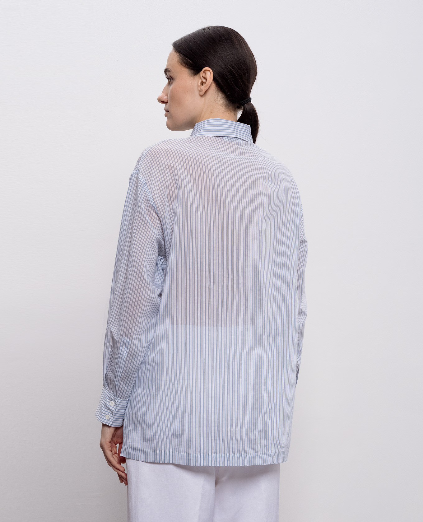 Blue striped silk shirt with monil chain Peserico 4