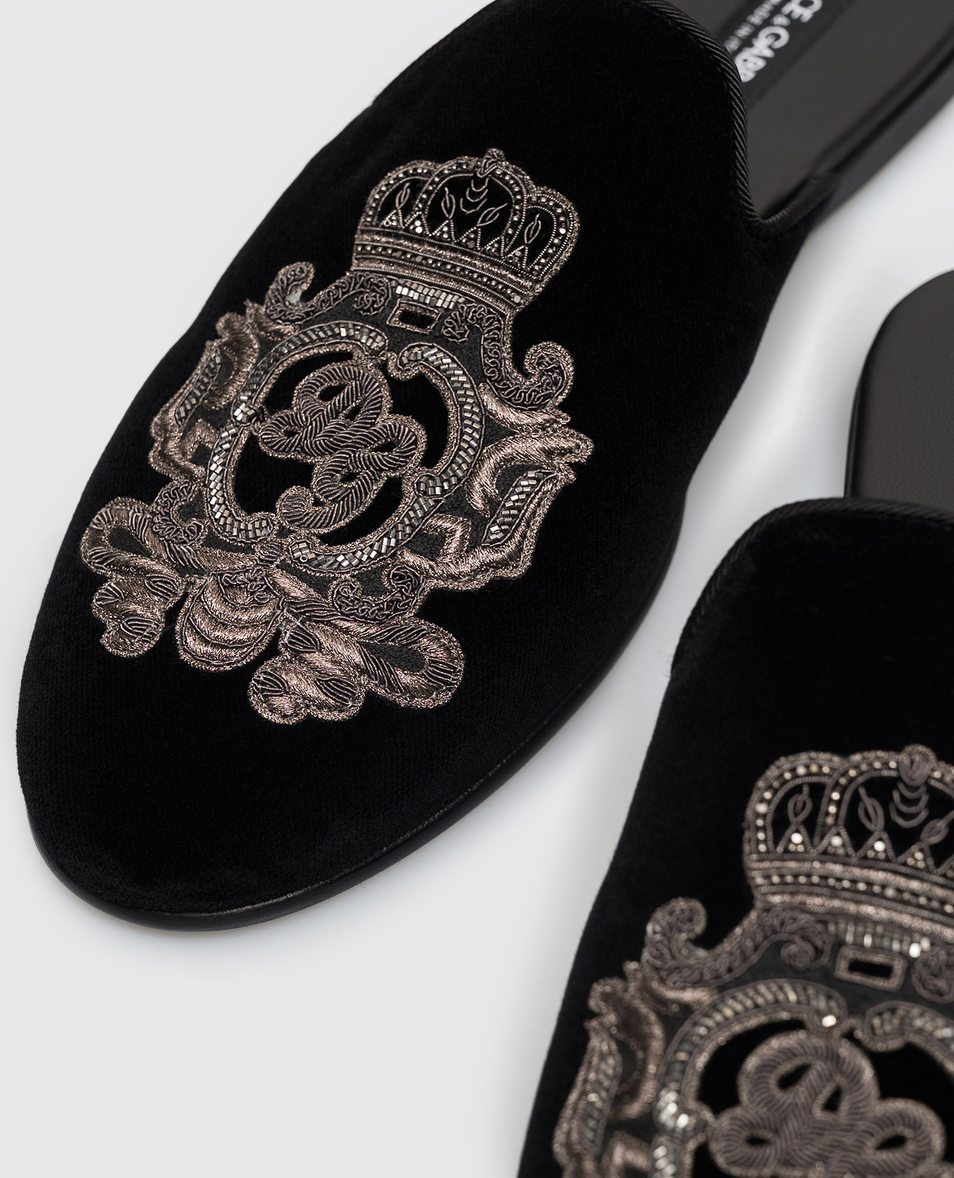 Black velvet slippers with embroidery Dolce&Gabbana 5