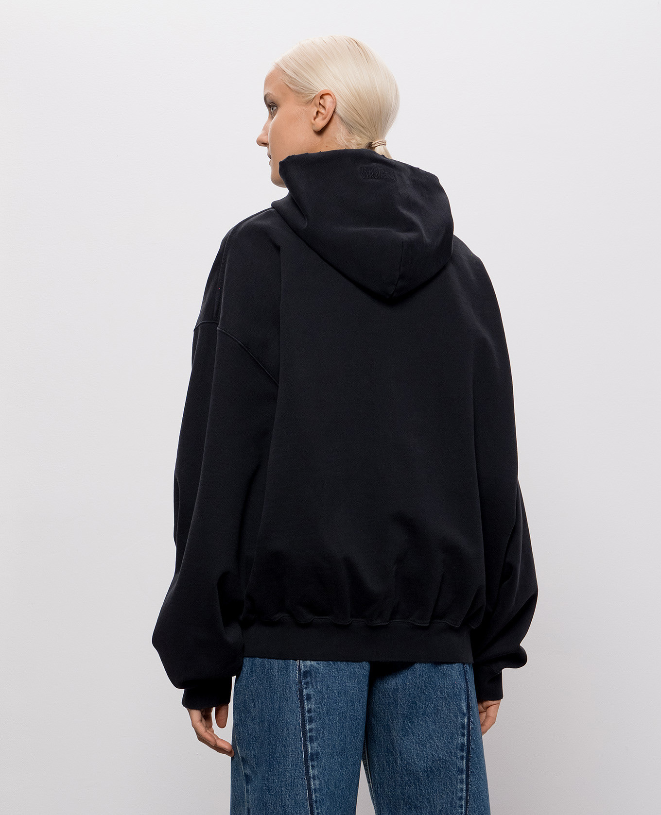 Black sports jacket with print Vetements 4