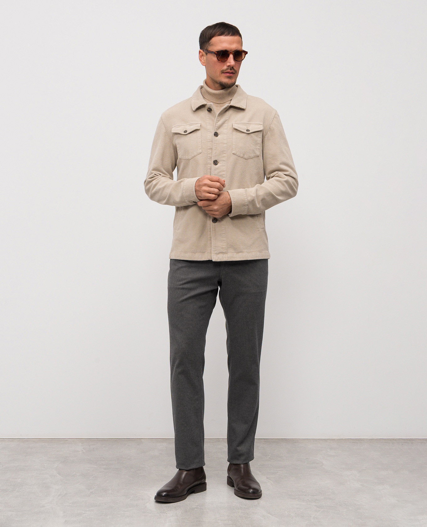 Grey pants with logo patch Florentino 2