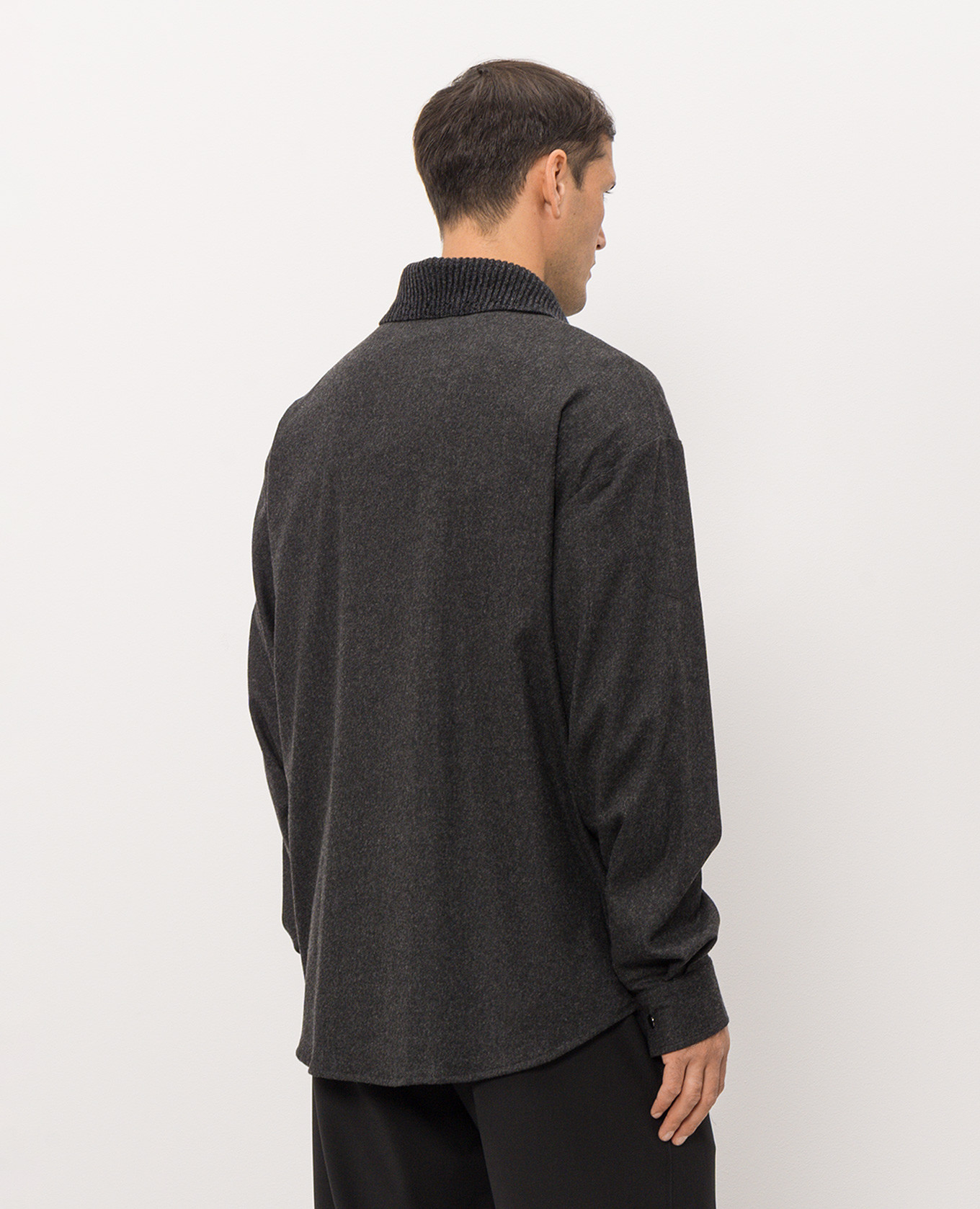 Gray shirt with wool Iceberg 4
