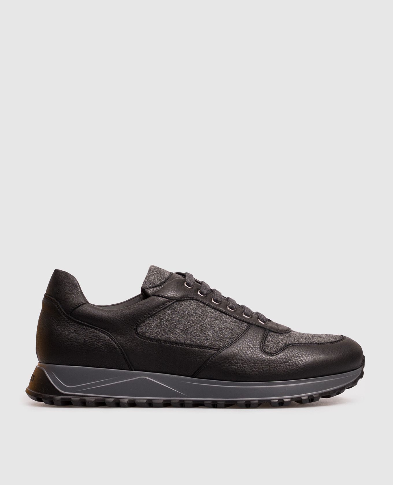 Black combination sneakers