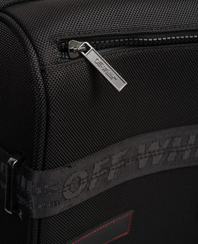 Off-White Black suitcase with Arrow logo patch OMNG004S26FAB002