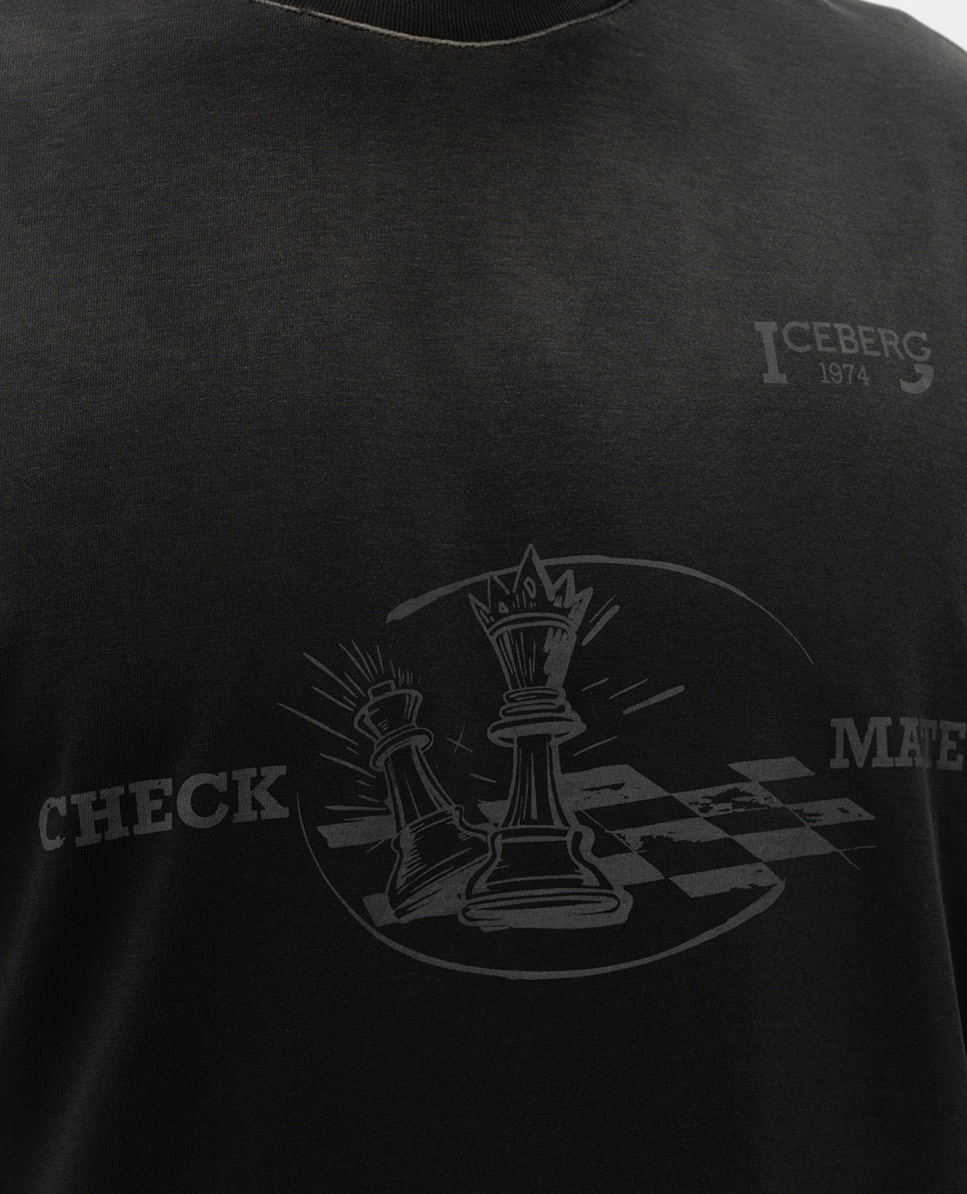 Black T-shirt with print Iceberg 5