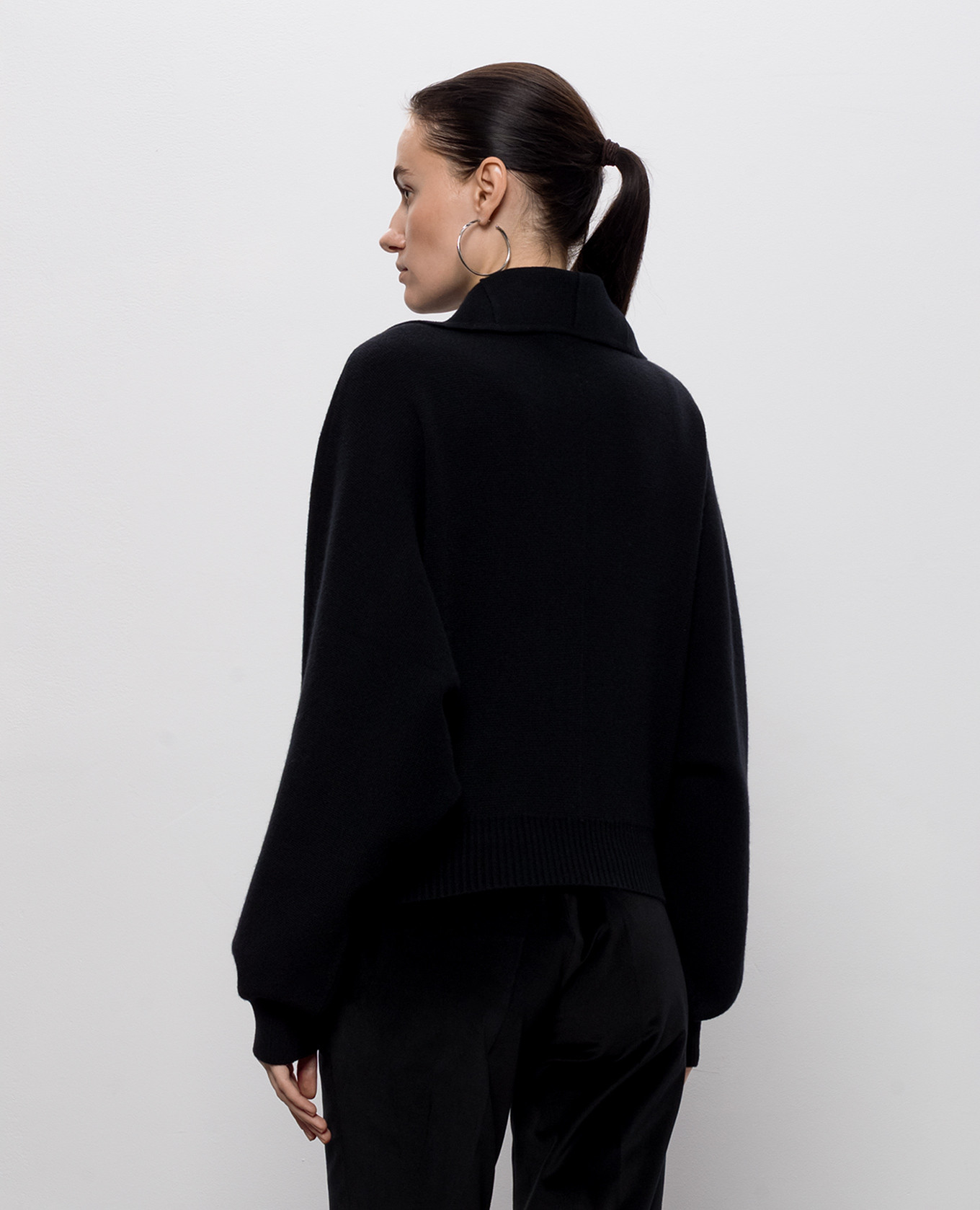 Black cashmere cardigan Jacob Lee 4