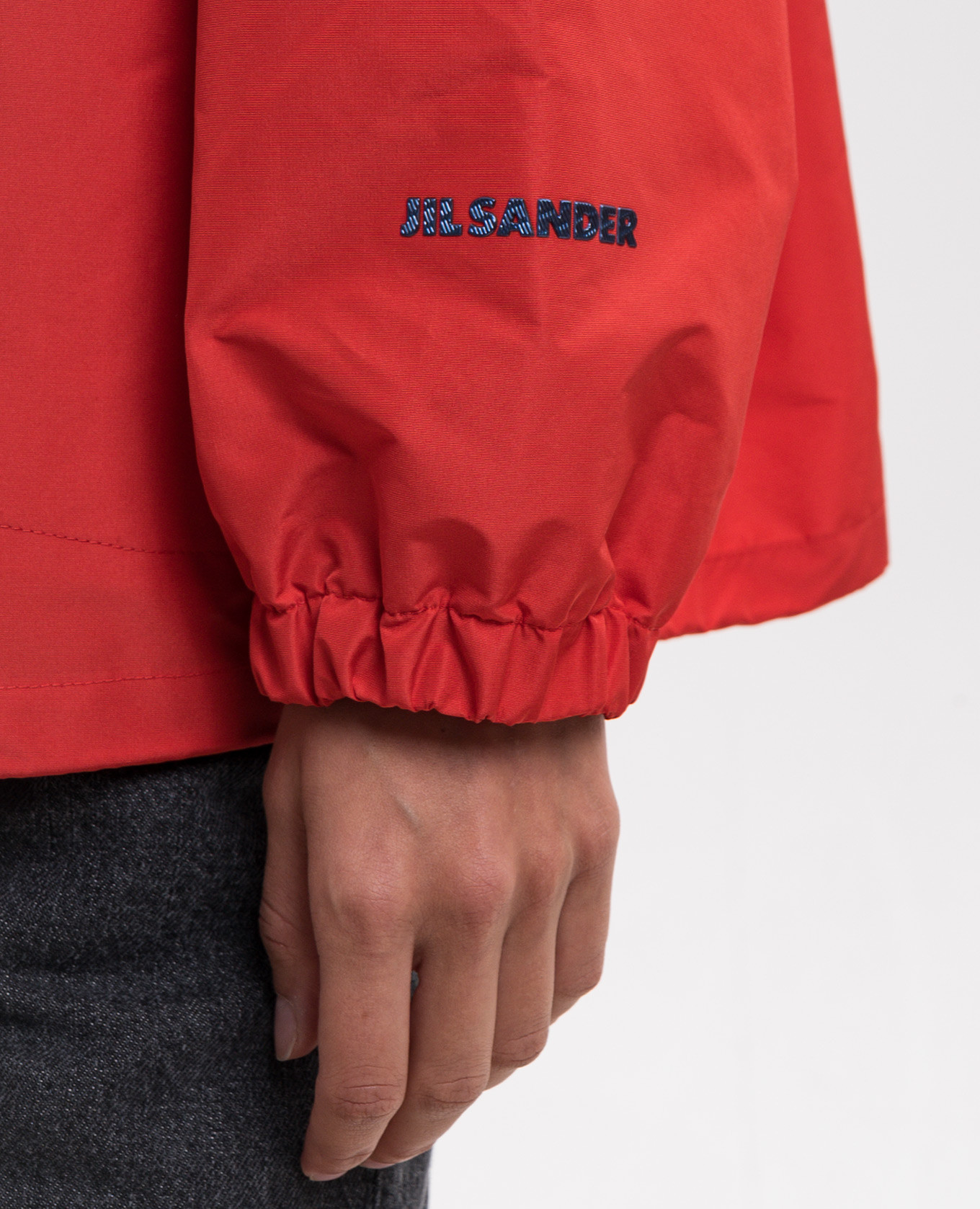 Red windbreaker Jil Sander 5